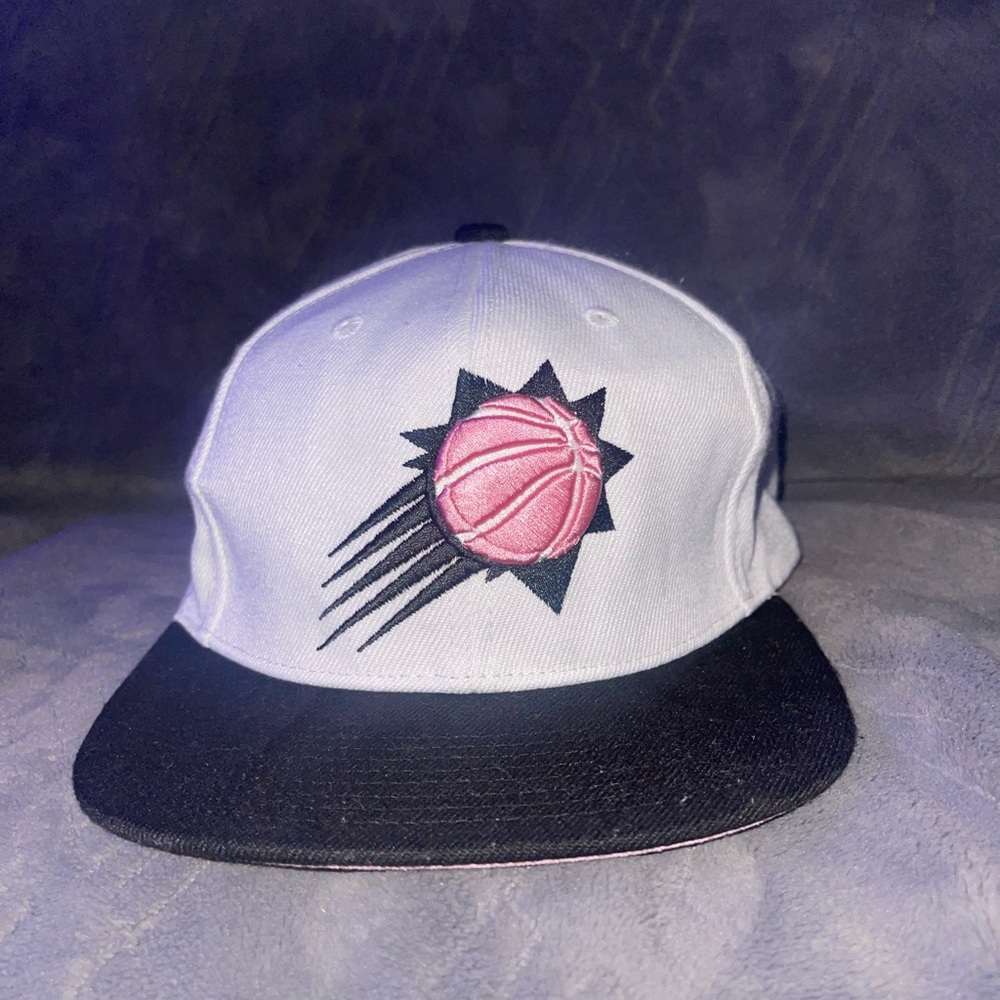 Mitchell & Ness NBA Basketball Mens Phoenix Suns Hat Cap Snap Back Pink White